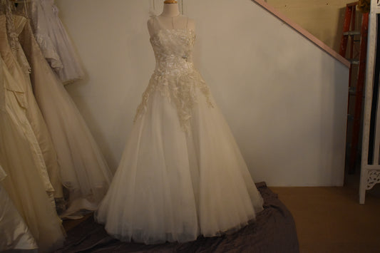 Wedding dress